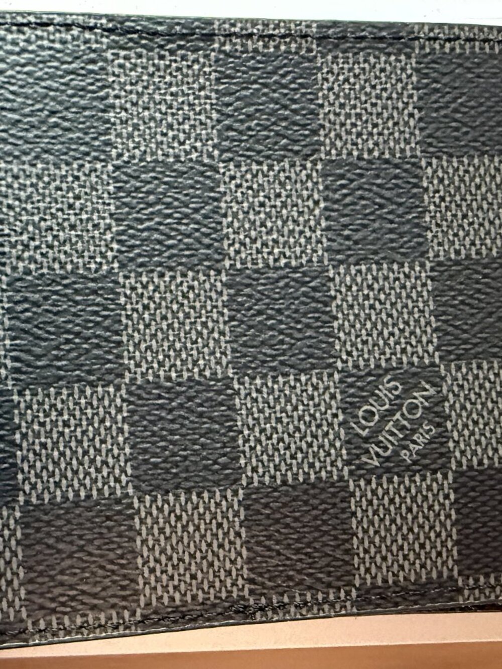 Louis Vuitton Men's Wallet, Black and Gray,
